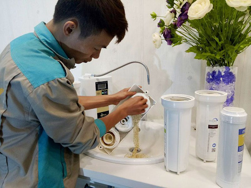 Các dòng máy Geyser dễ dàng tự thay lõi