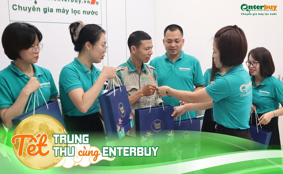 Trung thu ấm áp tại Enterbuy: Yêu thương và gắn kết cùng toàn thể cán bộ công nhân viên