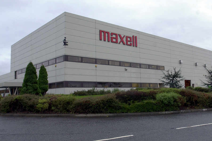 Atica là dòng sản phẩm được nghiên cứu và phát triển bởi tập đoàn Hitachi Maxell