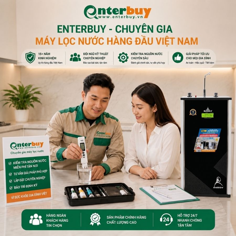 Đội ngũ kỹ thuật viên Enterbuy đang thực hiện xét nghiệm nước cho khách hàng